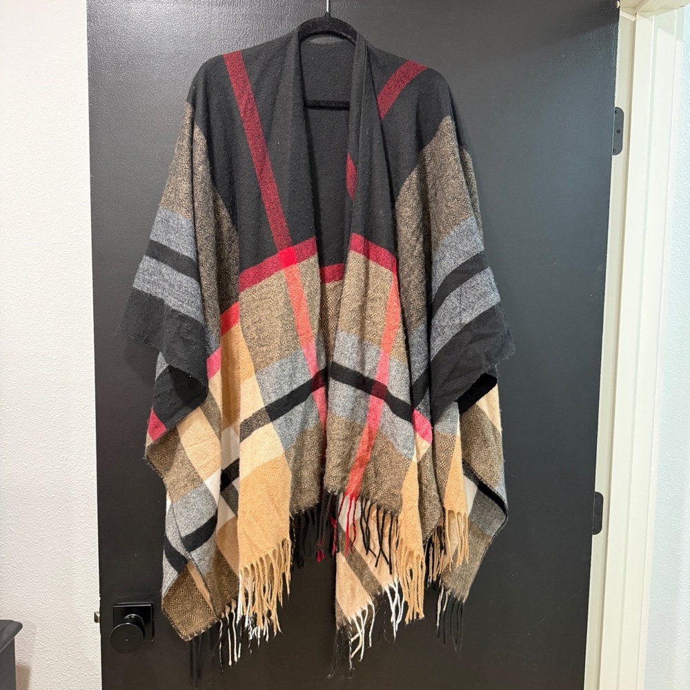 Chic Plaid Fringe Wrap